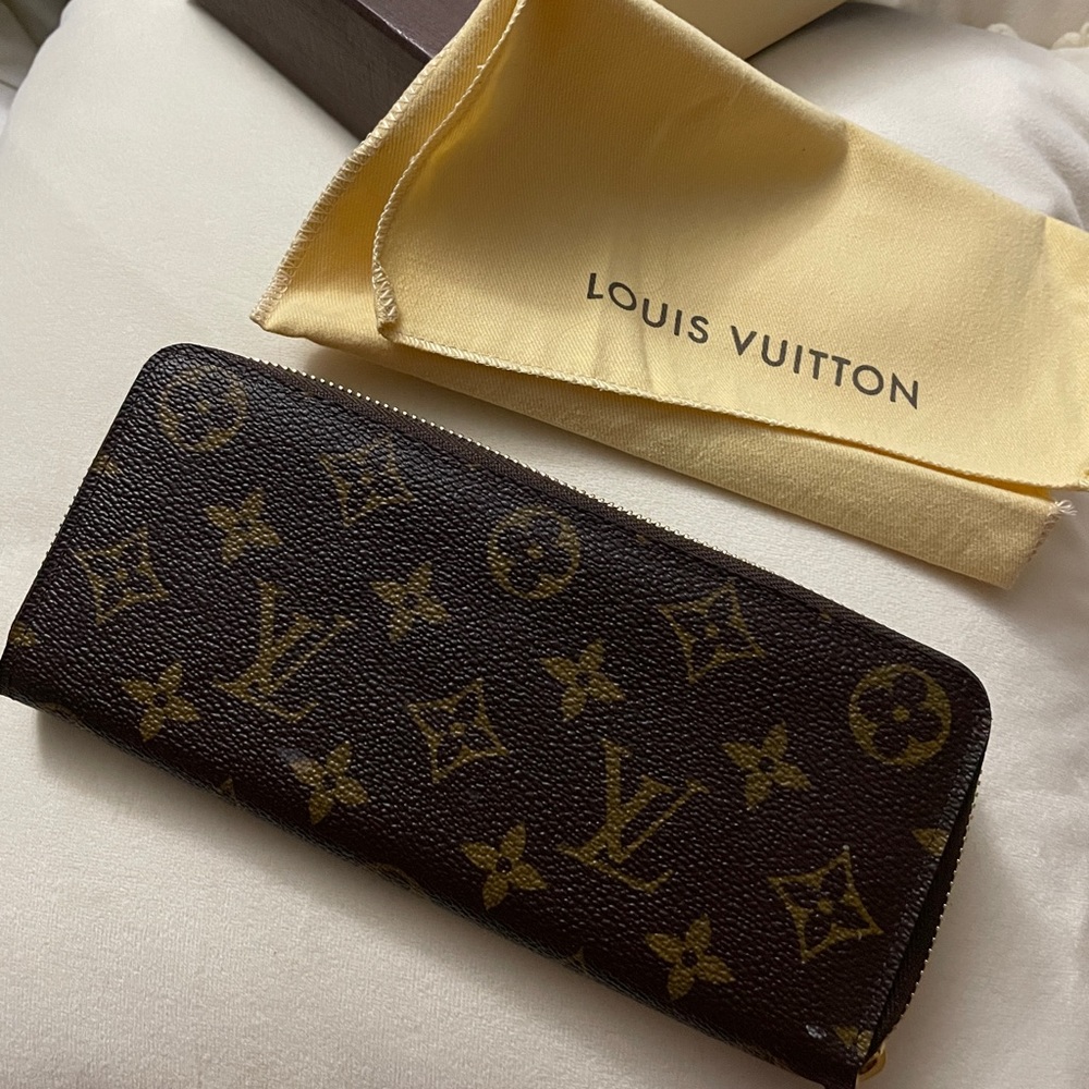 NEW AUTHENTIC Louis Vuitton monogram long zippy wallet with original box